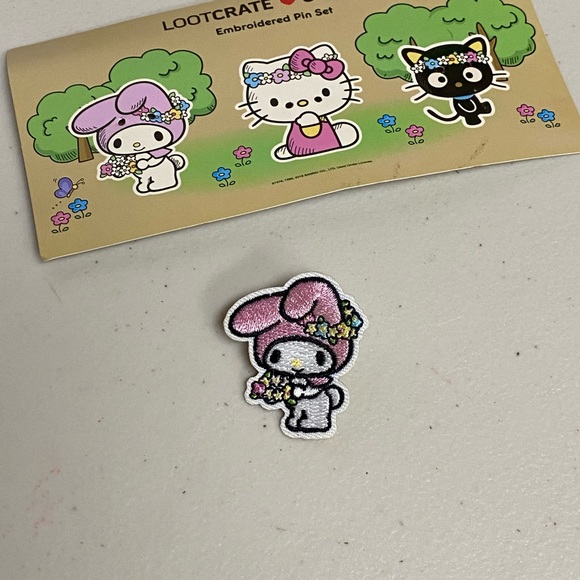 Hello Kitty My Melody Shape Embroidered Brooch Pin - Picture 2 of 7